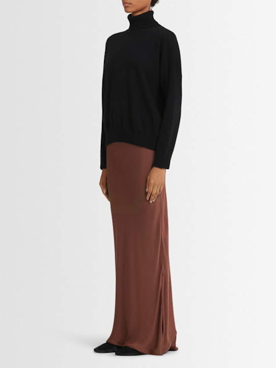 Annagreta: Pullover aus Wollstrick mit Rollkragen „Flaminia“