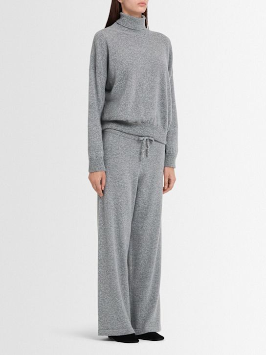 Annagreta: Pullover aus Wollstrick mit Rollkragen „Flaminia“