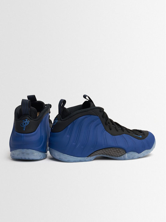 Nike: Sneakers Air Foamposite One