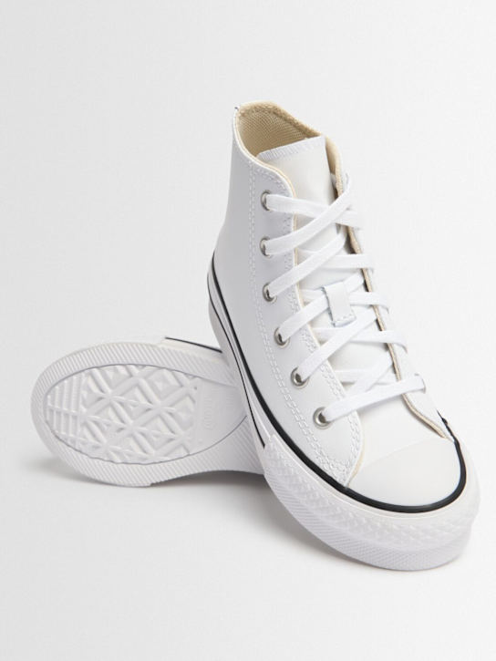 Converse: Sneakers Chuck Taylor de piel