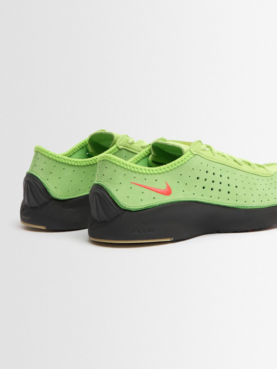 Nike: Sneakers Air Superfly