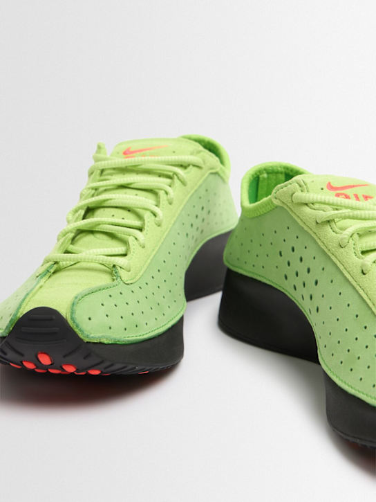 Nike: Sneakers Air Superfly