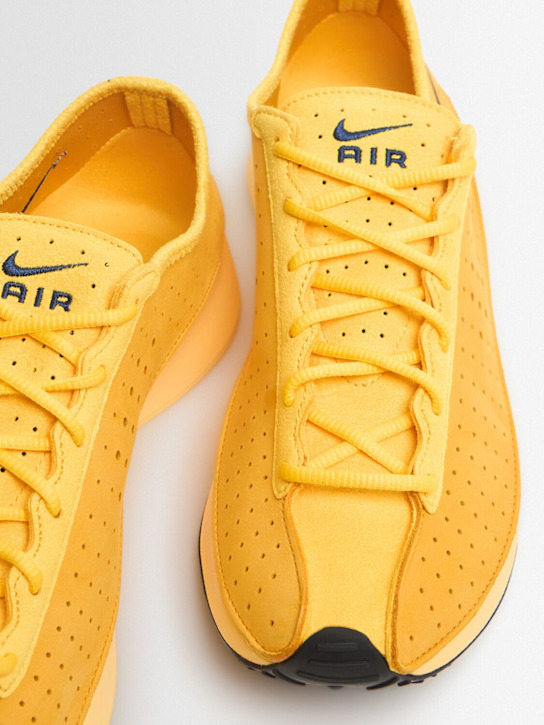 Nike: Sneakers Air Superfly