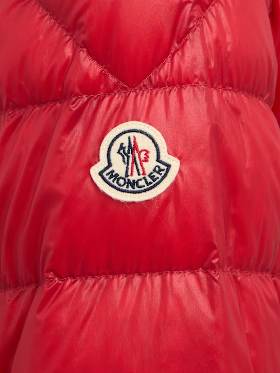 Moncler: Selves nylon down jacket