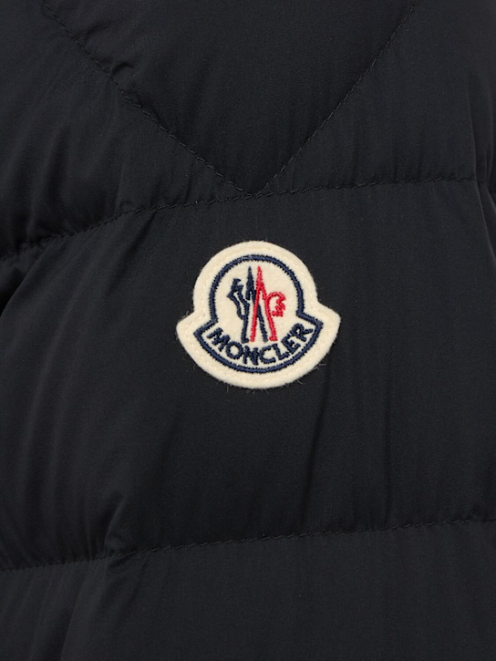 Moncler: Selves nylon down jacket