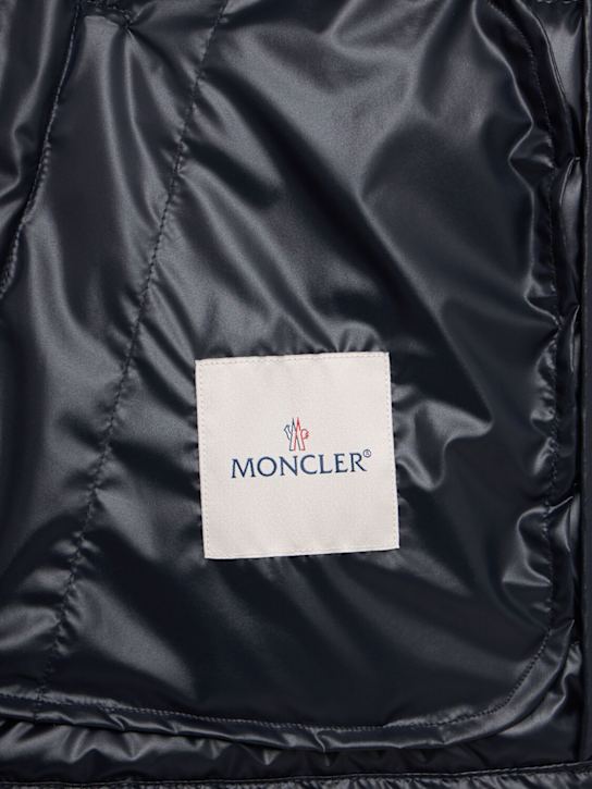 Moncler: Lauros tech down jacket