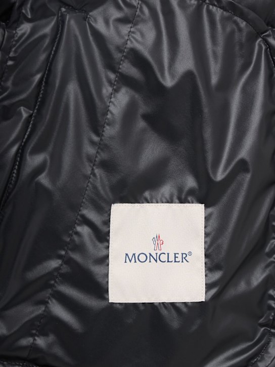 Moncler: Lauros tech down jacket