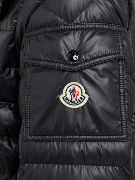 Moncler: Lauros tech down jacket