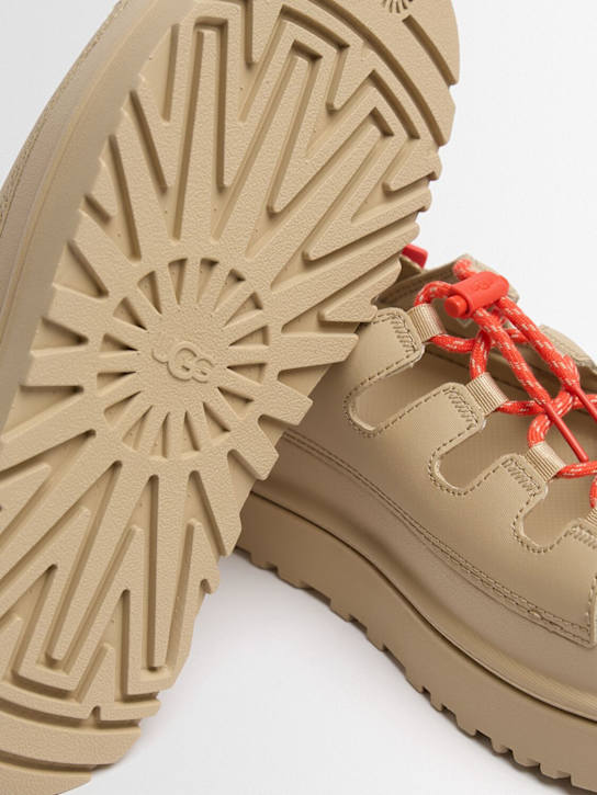 Ugg: Golden Glow Toggle sandals