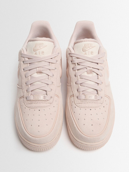 Nike: Air Force 1 '07 sneakers