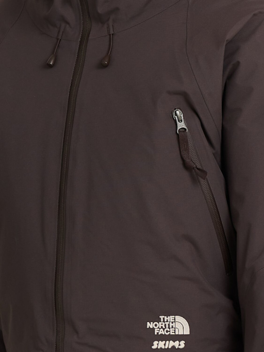 The North Face: SKIMS cropped insulated jacket