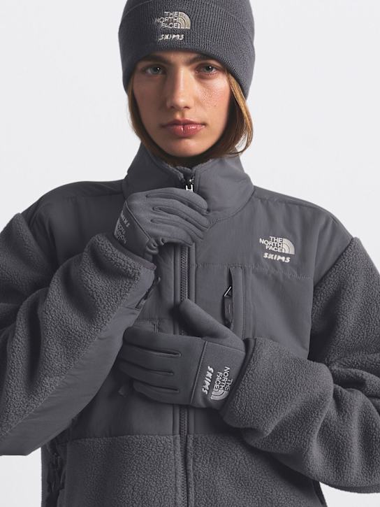 The North Face: SKIMS Denali fleece gloves