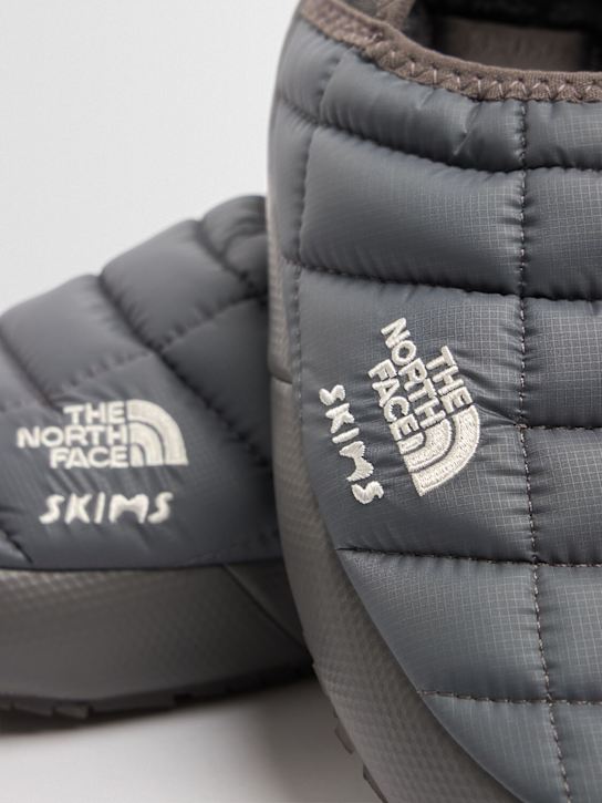The North Face: SKIMS Thermoball Traction mules