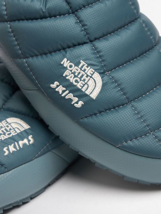 The North Face: SKIMS Thermoball Traction mules