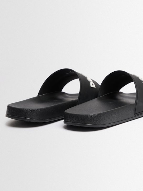 Dsquared2: Sandalias planas de goma