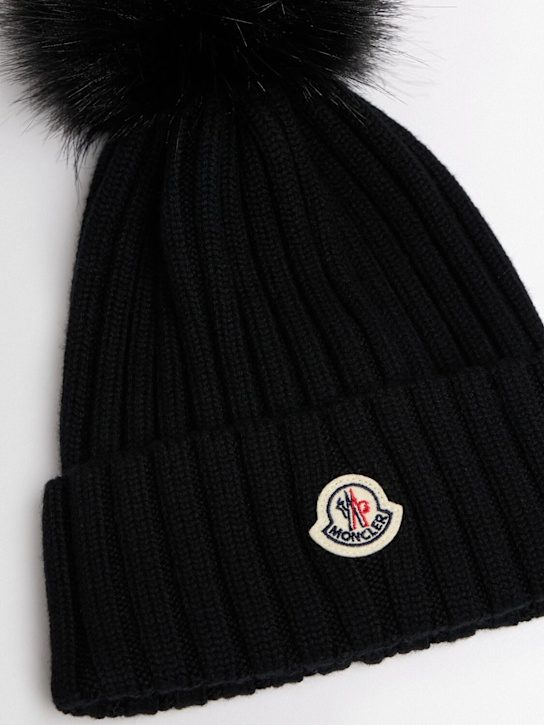 Moncler: Logo virgin wool pom pom beanie