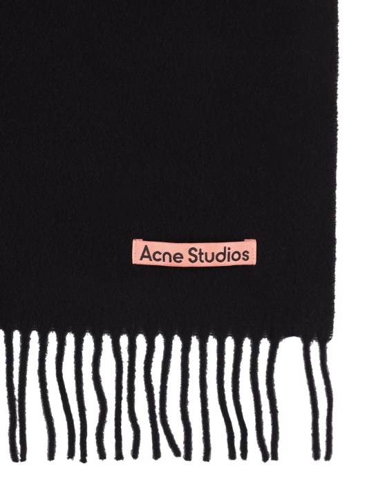 Acne Studios: Sciarpa Canada in lana