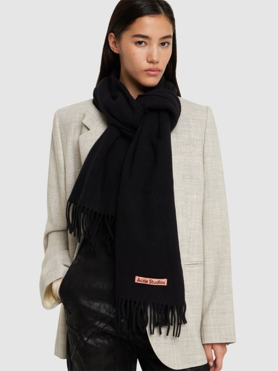 Acne Studios: Sciarpa Canada in lana