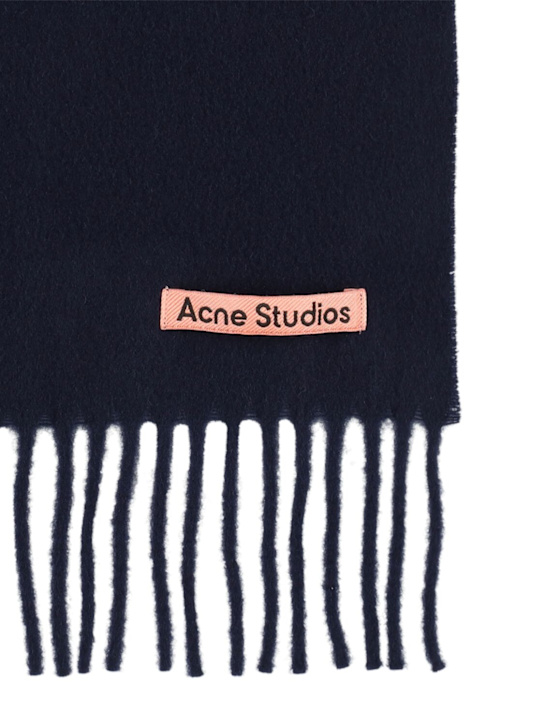 Acne Studios - Wollschal „Canada“