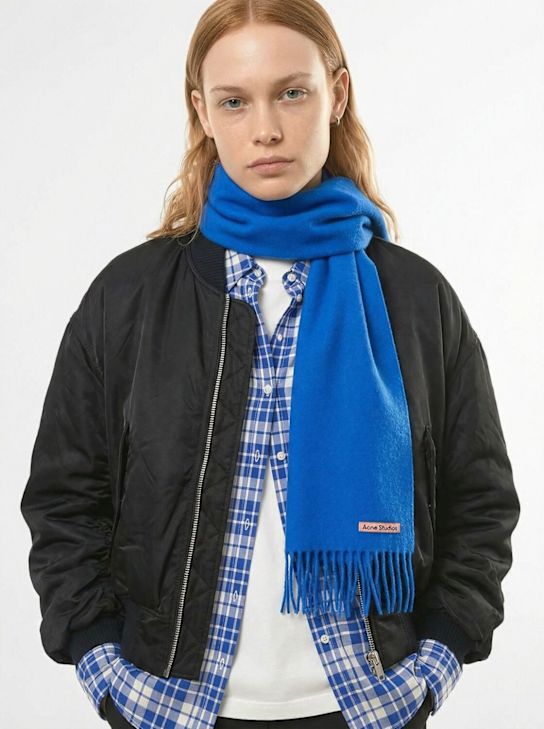 Acne Studios: Schmaler Wollschal „Canada“