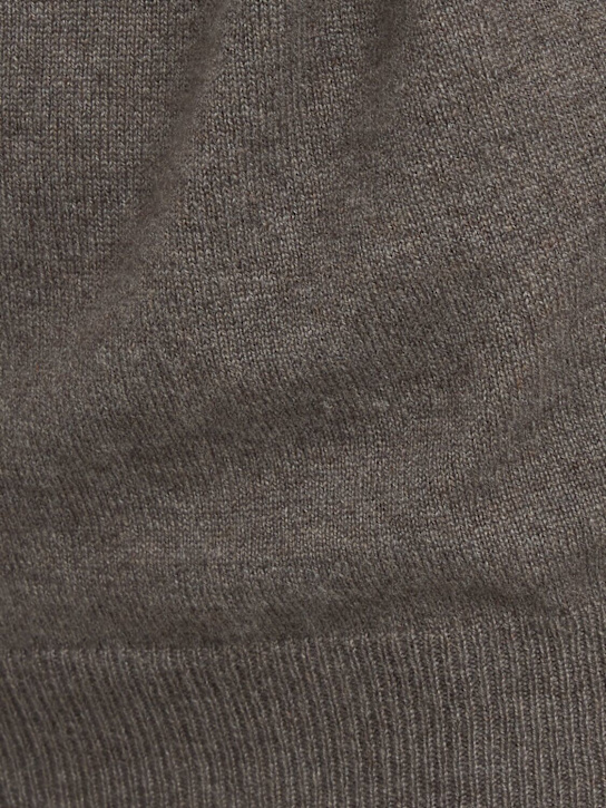 The Row: Suéter de cashmere con capucha