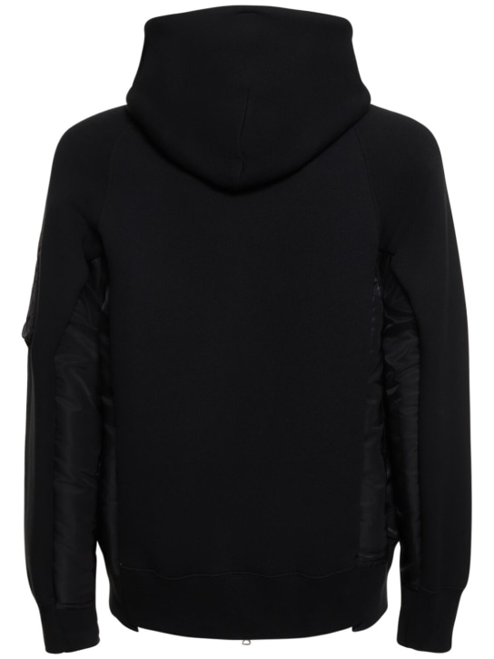Sacai: Hoodie aus Fleece und Nylontwill