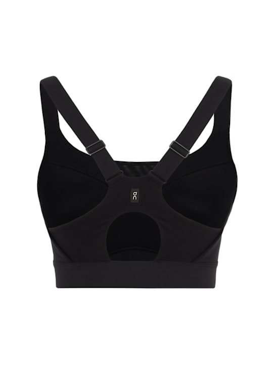 On: Performance bra top