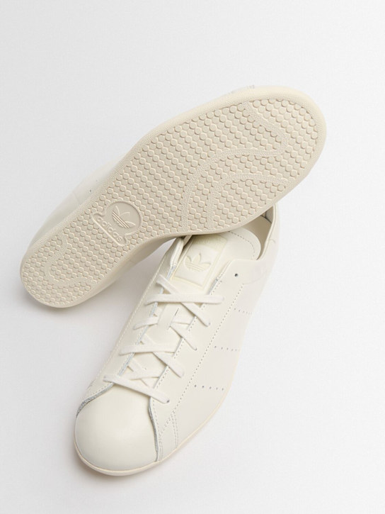 adidas Originals: Stan Smith Lo Pro sneakers