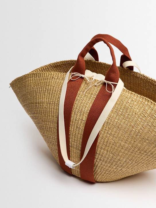 MUUÑ: Maxi Sophie raffia effect tote bag