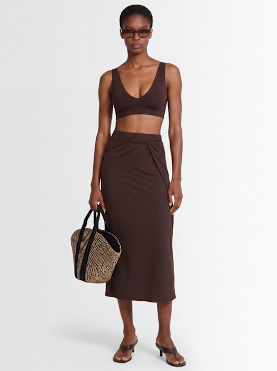 BARE - June v-neck bra