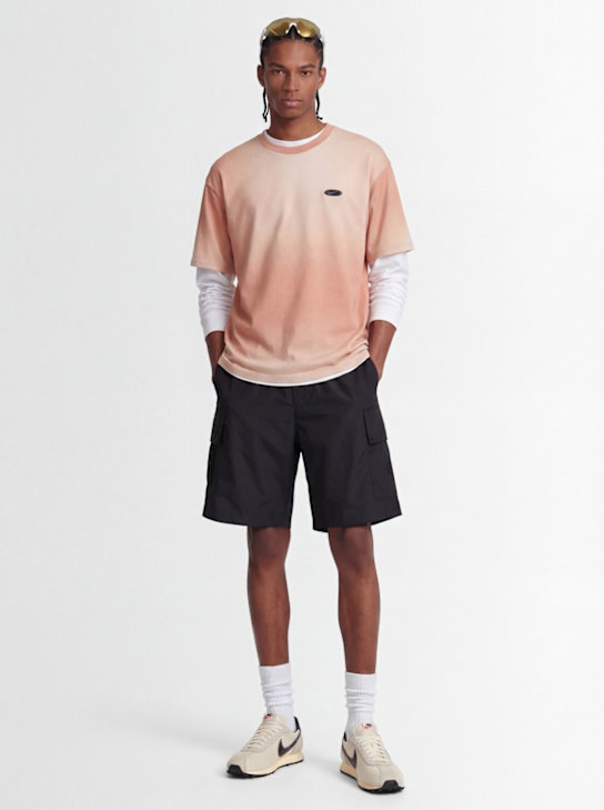 Nike: Premium Essentials tee