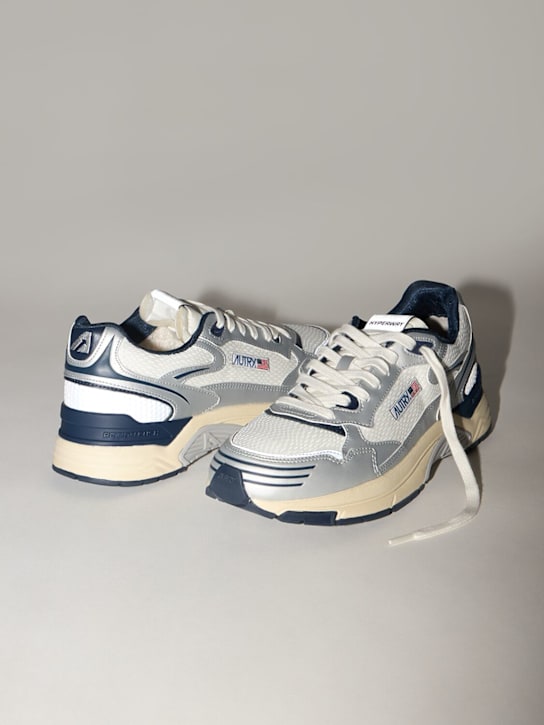 Autry: Hyperway low sneakers