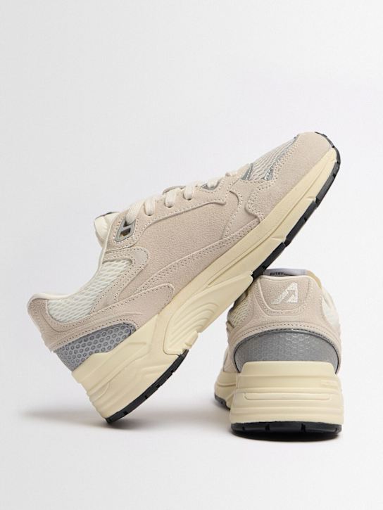 Autry: Hyperway low sneakers