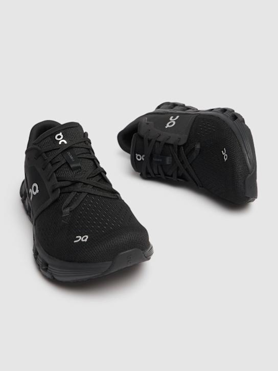 On: Cloud X 4 sneakers