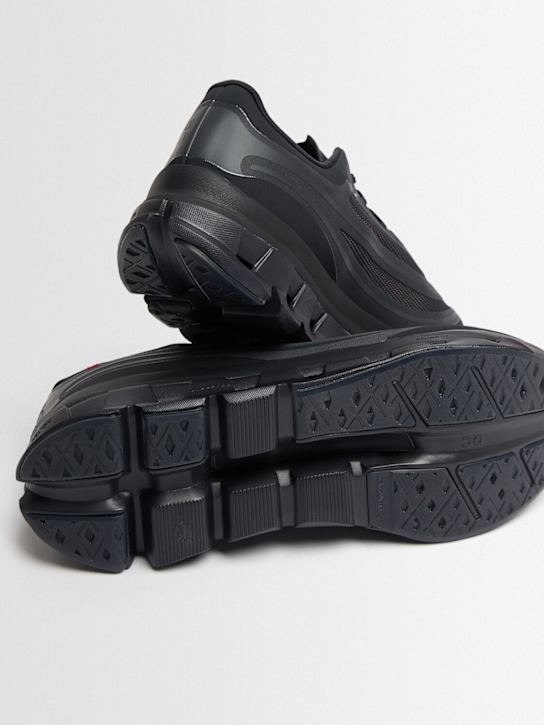 On: Cloudflow 5 AD sneakers