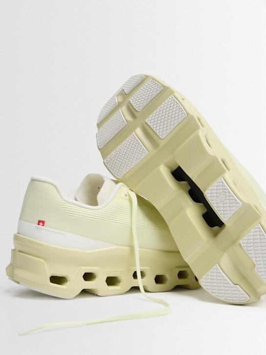 On: Cloudmonster Void sneakers