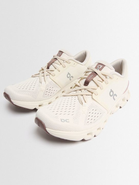 On - Cloud X 4 sneakers