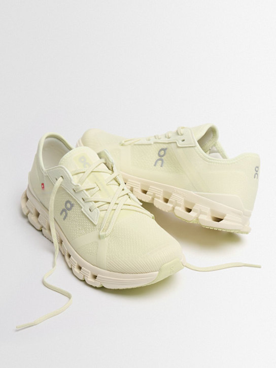 On: Cloud X 4 AD sneakers