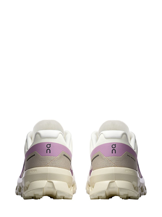 On: Cloudvista 2 sneakers