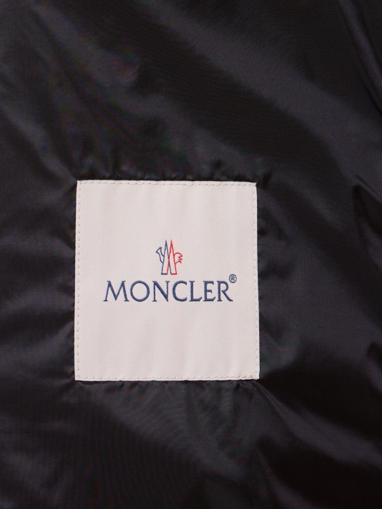 Moncler: LEICHTE DAUNENJACKE AUS NYLON "RAIE"
