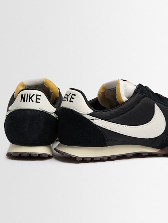Nike - Waffle Racer sneakers