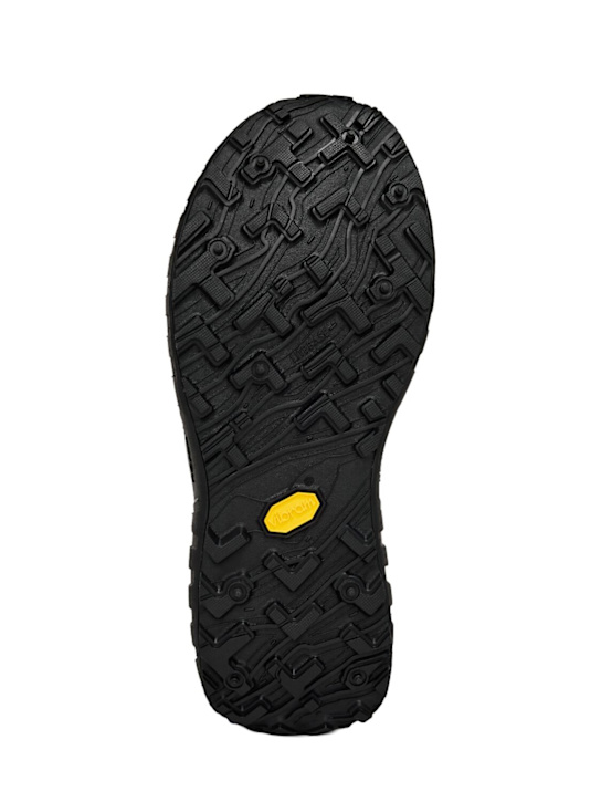 Norda: 001 Dyneema trail running sneakers