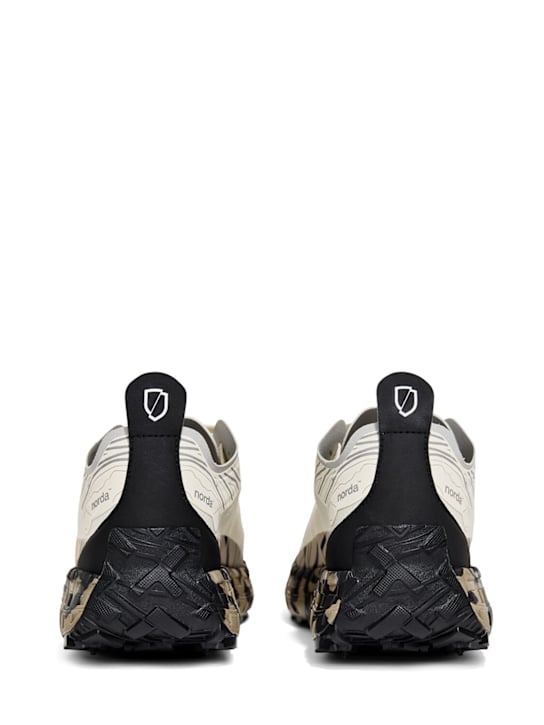 Norda: 001 Dyneema trail running sneakers