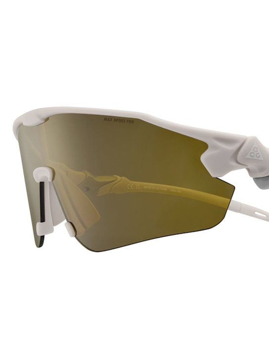 Nike: ACG Vista Peak sunglasses