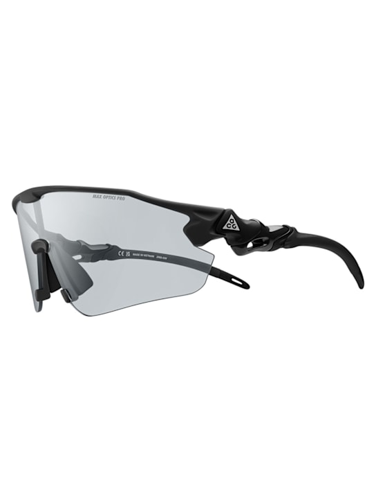 Nike: ACG Vista Peak Photochromic sunglasses
