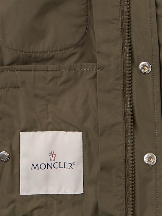 Moncler: Kutlat tech down jacket