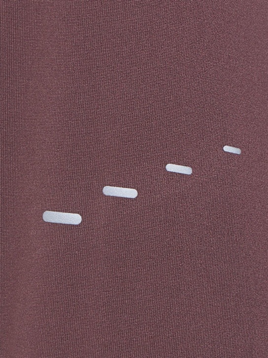 Nike: Swift running t-shirt