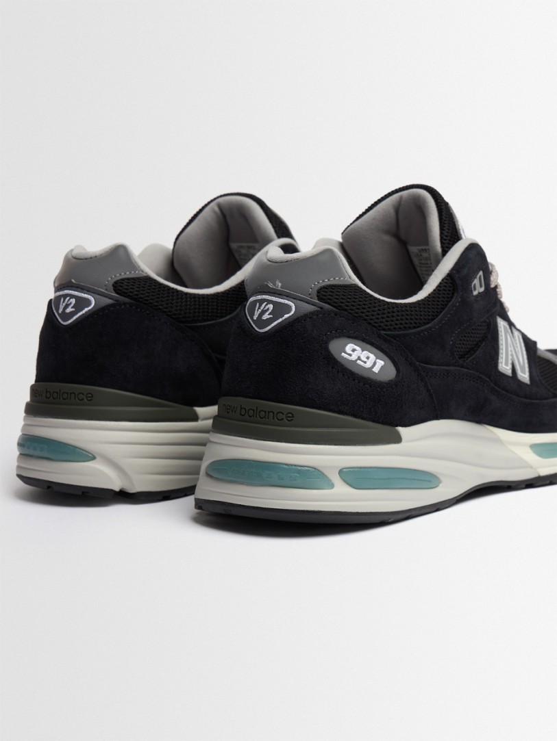 New Balance: 991 V2 Made in UK Sneakers