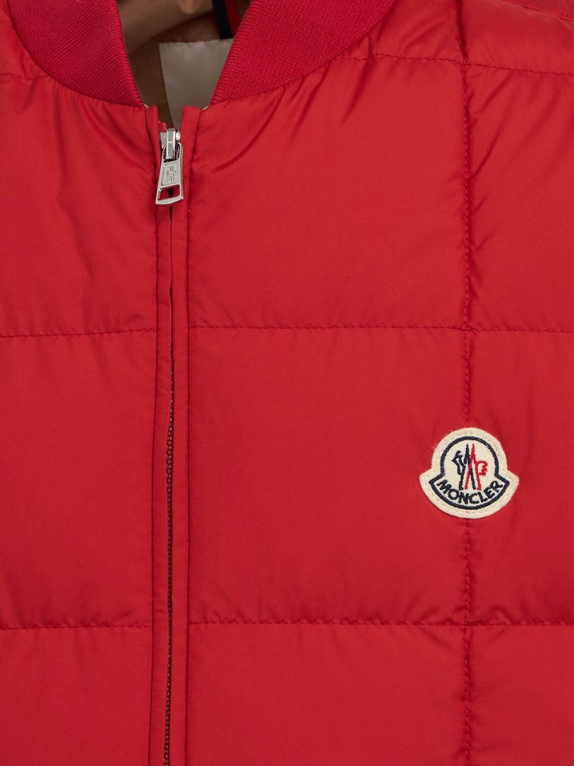 Moncler: Quilted gilet with zip