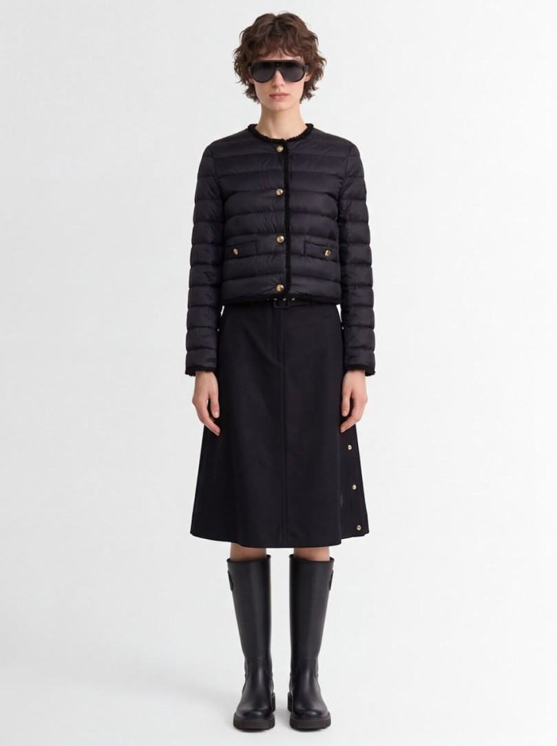 Moncler - Kurze Daunenjacke mit Knopfverschluss